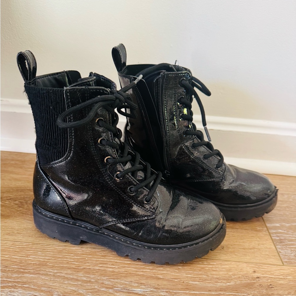 Kids' Rochelle Black Lace-Up Combat Boots - art class™